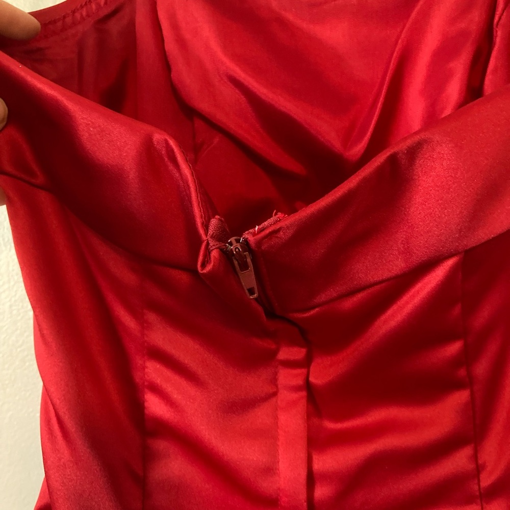 Vibrant Red Strapless Gown - Picture 4 of 6